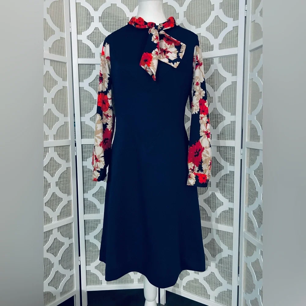 Vintage Navy Blue Dress Red Flowers 70s A Line Polyester 60s 1970s - Picture 15 of 15